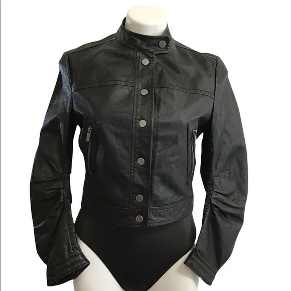 BCBGMaxAzria Black Leather Crop Snap Moto Jacket Size Small Excellent Condition - Picture 1 of 14